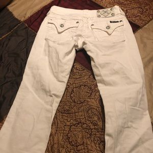 MissMe White capries